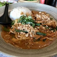 Pinatsu Kare Don mit Tempeh  at MoschMosch in Wiesbaden