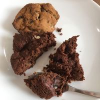 Brownie (which came whole) and cookie at Potiron et Ciboulette in Angers