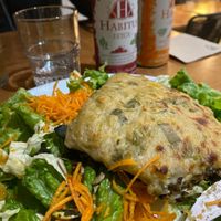 Tarte aux poireaux et ses crudités   at Potiron et Ciboulette in Angers