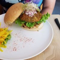 Spicy curry burger at Bhajan Cafe in Nice