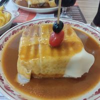 Francesinha vegana at Santa Francesinha in Porto