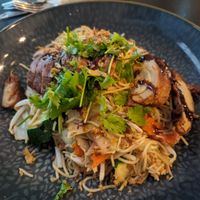 Golden noodles with Seitan duck at Loving Hut - Maria Kuhn Gasse in Vienna