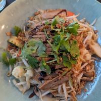 Golden noodles with soy chicken at Loving Hut - Maria Kuhn Gasse in Vienna