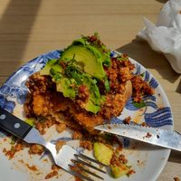 Heel lekker vegan roerei toast at ECHT in Bergen