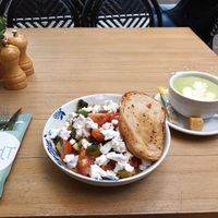 Zomerbonen bowl met feta🥰 at ECHT in Bergen