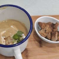 Vegan soup with croutons at Yummy Bowl in Brussels