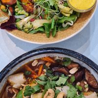 Super bowl & Vietnamese Pho at Yummy Bowl in Brussels