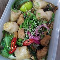 Ramen to go at Yummy Bowl in Brussels