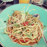 Courgette pasta met groentjes at Epiphany's Kitchen in Ghent