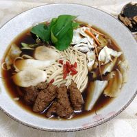 藥膳拉麵 (Yao-Shan Ramen) Chinese Herbal Soup with Noodles. Definitely of the most authentic & delicious versions (vegan or not) one can find anywhere in Taiwan.  at Tiān Yuán XiǎoChī in New Taipei City