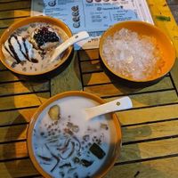 Caramel with ice cream and Vietnamese at Little Bowl in Hanoi