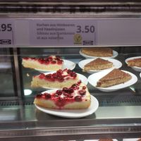 Lat at IKEA in Lyssach