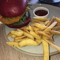 Rainbow Tempeh Burger at Sister of Soul in Richmond