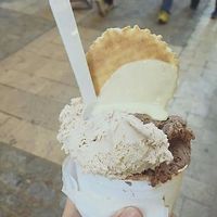 Hazelnut and chocolate at Gelateria Amarena in Reus
