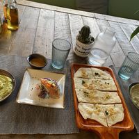 Tapas with flat bread at Gecko Republic Jungle Cafe in Koh Tao