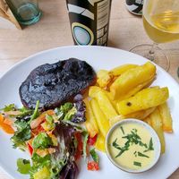 Beetroot and tofu "steak", fries, salad and bearnaise sauce at Stem & Glory in London