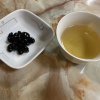 Tea and sweet beans (complimentary at start of meal) at K Kitchen Green in Myoko