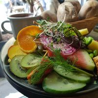 Savoury breakfast with hot chocolate at Veg room in Berlin