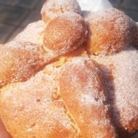 Pan de muerto  at Tocani Calli in Metepec