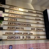 Options at Lucy's Cheesecakes in Amsterdam