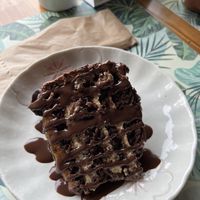 Bolo de chocolate com maracujá   at Frutta Pao in Caraguatatuba