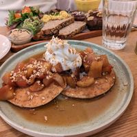 Vegan pancakes with apple at Cabane  in Lisbon