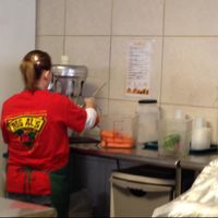 making juice at Big Al's Healthy Foods in Tulsa