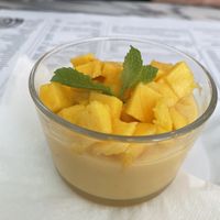 Mousse de manga at Veg & Tal in Sines