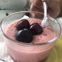 Strawberry mousse  🍓  at Veg & Tal in Sines