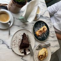 All vegan 🥑   at Veg & Tal in Sines