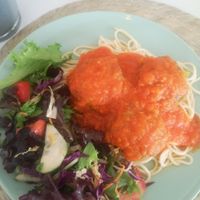 Oat and corguette balls and lenguine at Veg & Tal in Sines