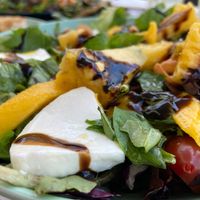 What a fantastic salad of the day with peanuts, pineapple and mango  at Veg & Tal in Sines