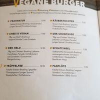 Auswahl der veganen Burger at Peter Pane in Bremen
