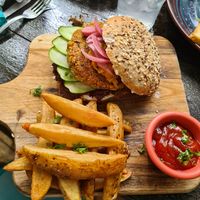 Indian burger at Coco Calala in Leon