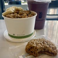 Açaí bowl, smoothie, gf Ⓥ cookie   at Glory Juice - Yaletown in Vancouver