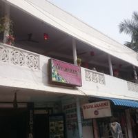 Streetview at The Newcafe in Mahabalipuram