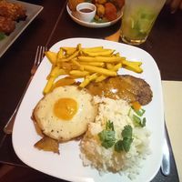 Bitoque vegan at Kong - Food Made With Compassion in Lisbon