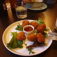 Asinhas de couve flor at Kong - Food Made With Compassion in Lisbon