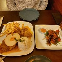 Vegan saitan steak and skewers at Kong - Food Made With Compassion in Lisbon