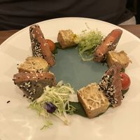 “Salmão” com batata e esparregado  at Kong - Food Made With Compassion in Lisbon