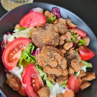 Burger salat shroomzee at Tavci Kuhna in Lesce