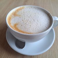 Oat milk latte at Tavci Kuhna in Lesce