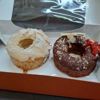 the 2 vegan donuts in the take-away-box at Tavci Kuhna in Lesce