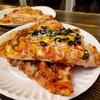 Amazing pizza  #Veganuary at The Pizza Castle and Indian Curry in Vancouver