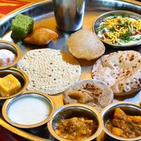 Indian curries at The Pizza Castle and Indian Curry in Vancouver