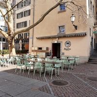 Outdoor seating in courtyard at Spaghetti Factory in Zurich