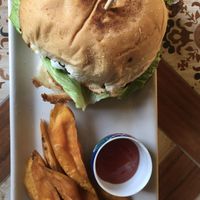 Chong’s veef burger made with banana heart (ask for vegan to make sure the mayo is vegan)  at Verde Rekado in Coron