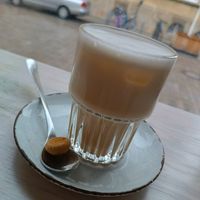 Vegan iced chai latte made with oat milk at Herr Sonnenschein in Muenster