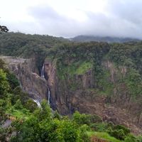 5 mins to the popular Baron falls at Fairyland House in Kuranda