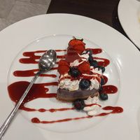 red fruits cheesecake at Utopia in Nice